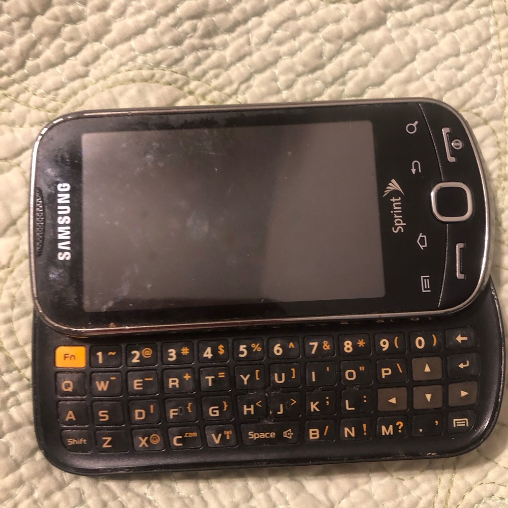 Vintage Cell Phones: Samsung Sprint Intercept & Samsung AT&T Flight 2 Parts Only - Picture 3 of 8